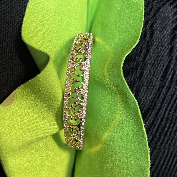 ‼️Final Price‼️ 💎 Napler Gold Tone Hinged Braceletlet 💎👑 - Picture 3 of 8